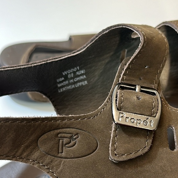 Propet Breeze Walking Sandals Size 8.5 X(2E) - Picture 14 of 15